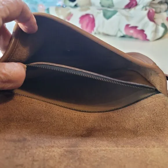 Vintage Coach Dinky Bag NYC Leather Turnlock Crossbody Bag Brown 051-9648 USA - Picture 10 of 12